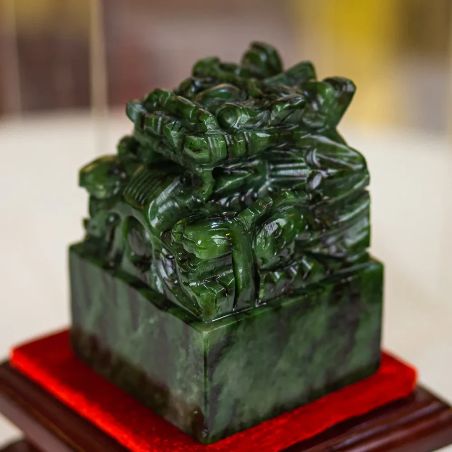 Ấn Rồng Phong Thuỷ Ngọc Nephrite (Ngọc Bích) 1,8Kg